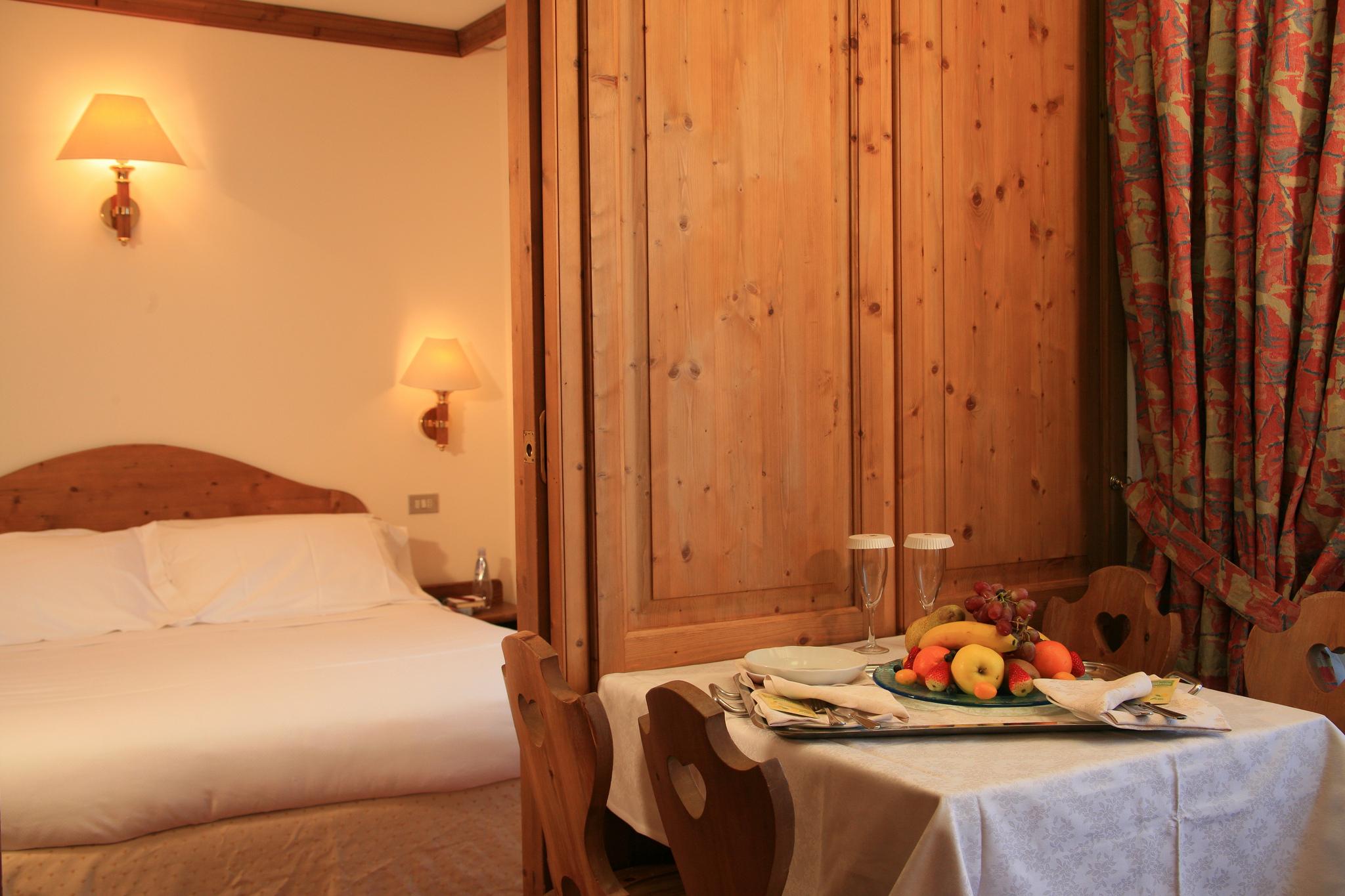 Hotel Alaska Cortina Cortina d'Ampezzo Exterior photo
